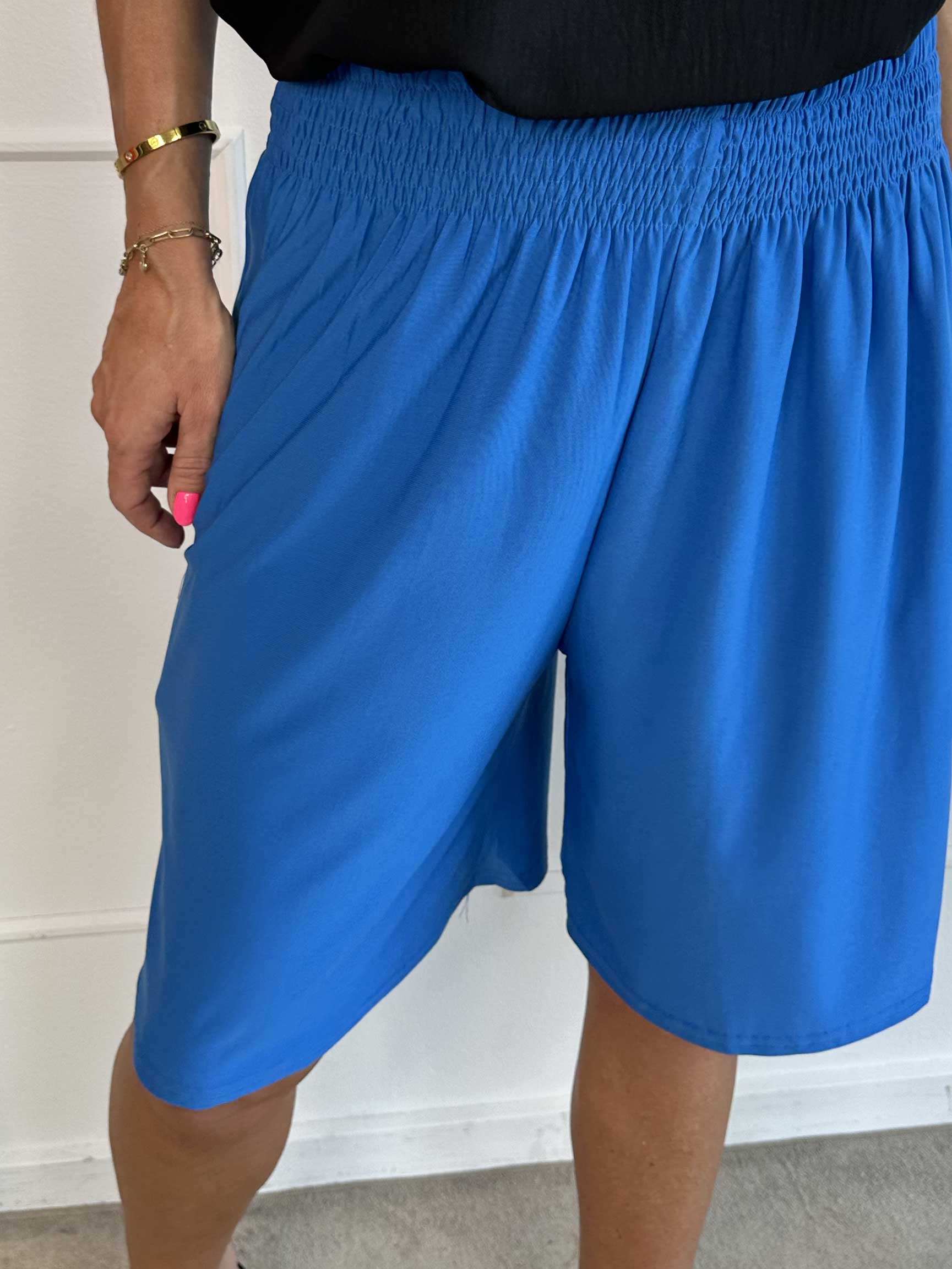 Pams Plain Short Knickers - Shorts i elastisk stof med elastikkant